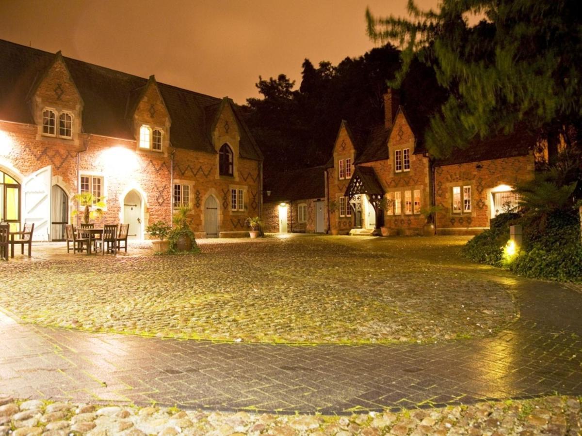Brownsover Hall 럭비 외부 사진